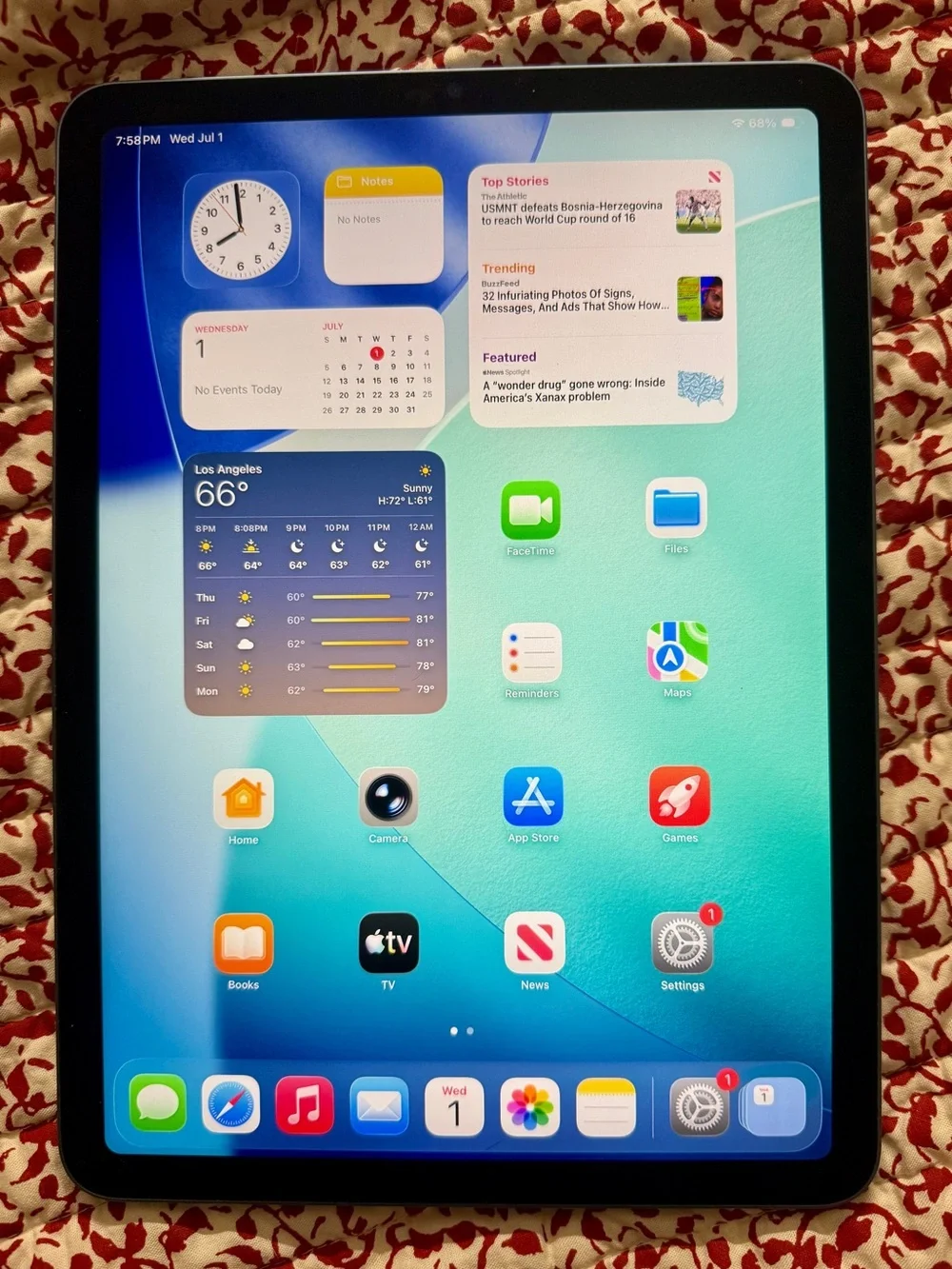 Apple iPad Air 5th Generation 264 GB WiFi Only